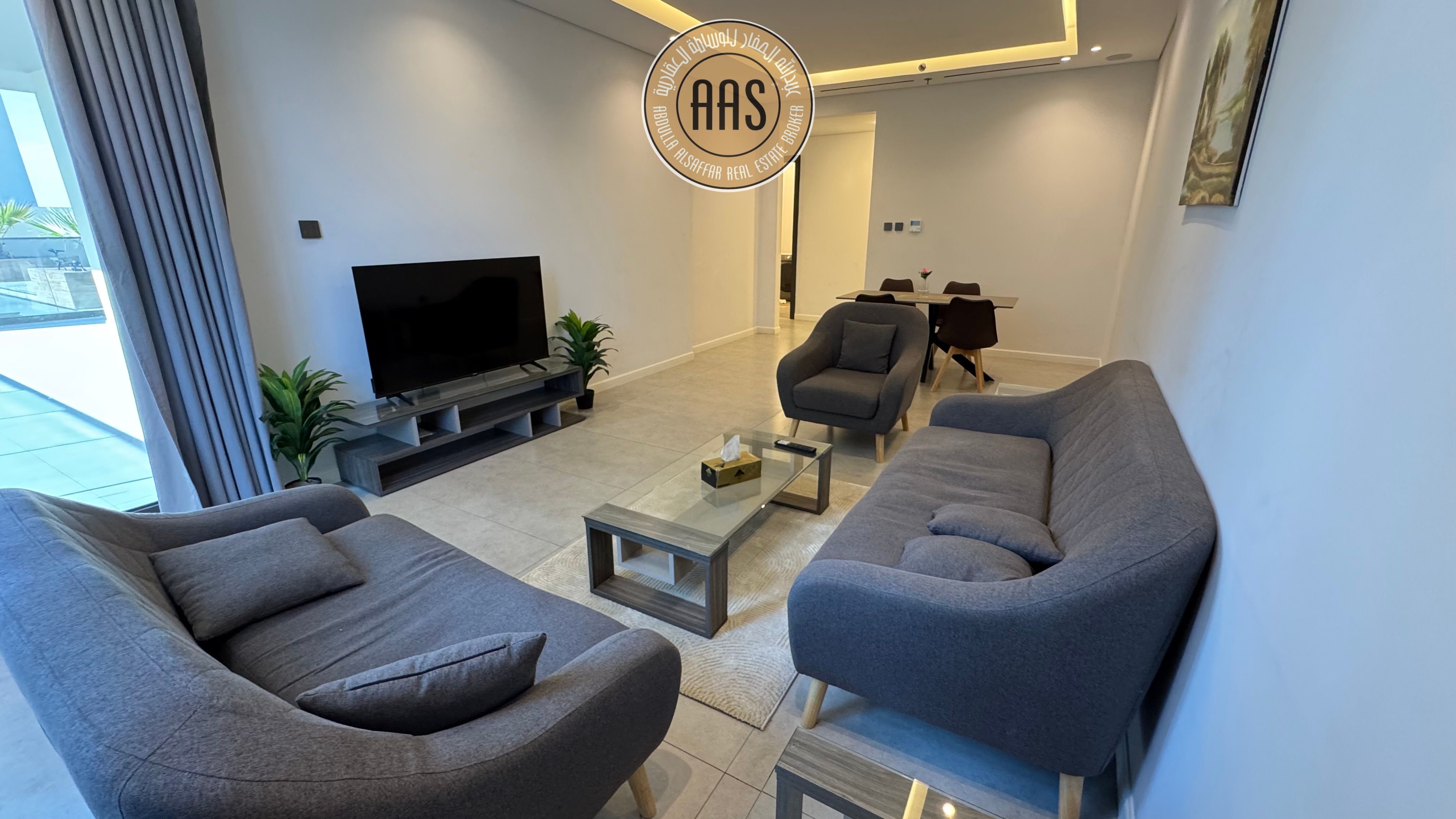Ready to move, fully furnished 2bhk only 2.3M, near metro station