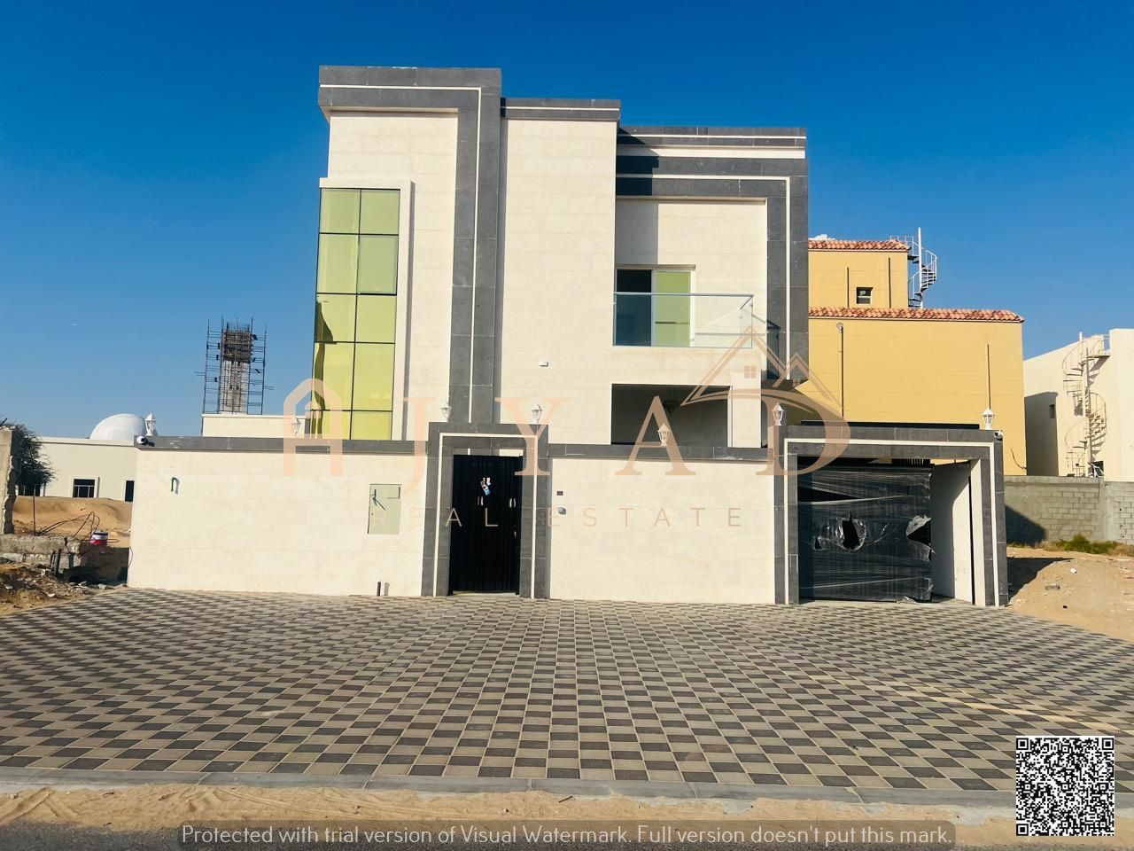 Luxury two-story villa with super deluxe finishing and 5 bedrooms for sale in Al Zahiyah area. Freehold ownership available to all nationalities.
