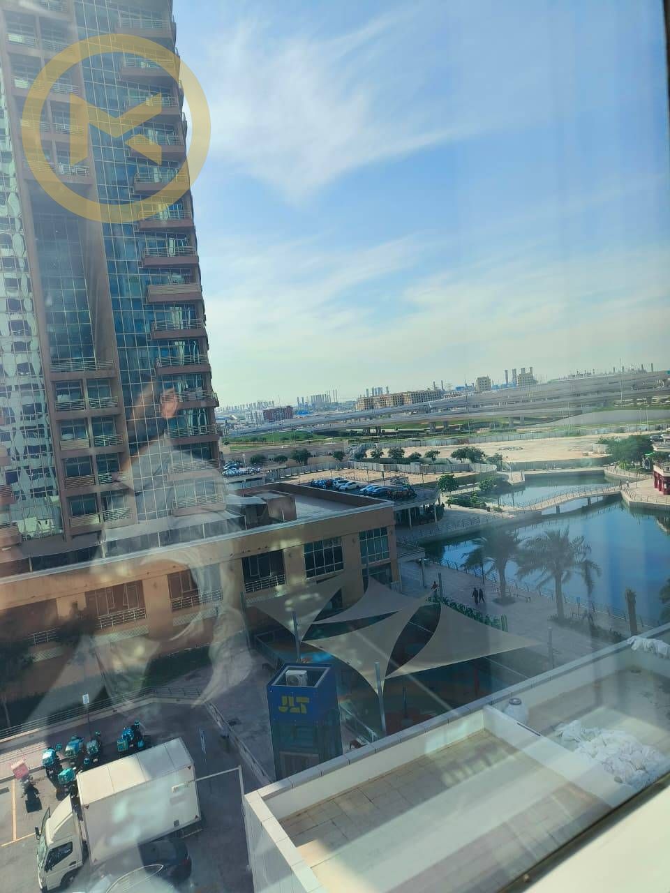 Prime Location | Close Metro | Fitted