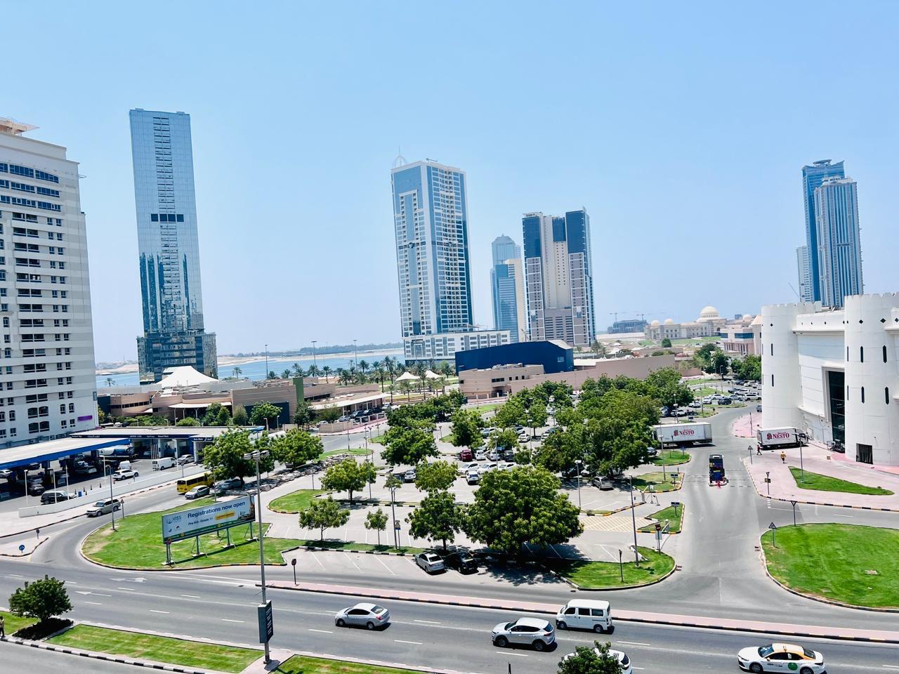 Spacious apartment with full sea view, wardrobes with swimming pool gym, free opposite of Nesto in old taawun, Sharjah