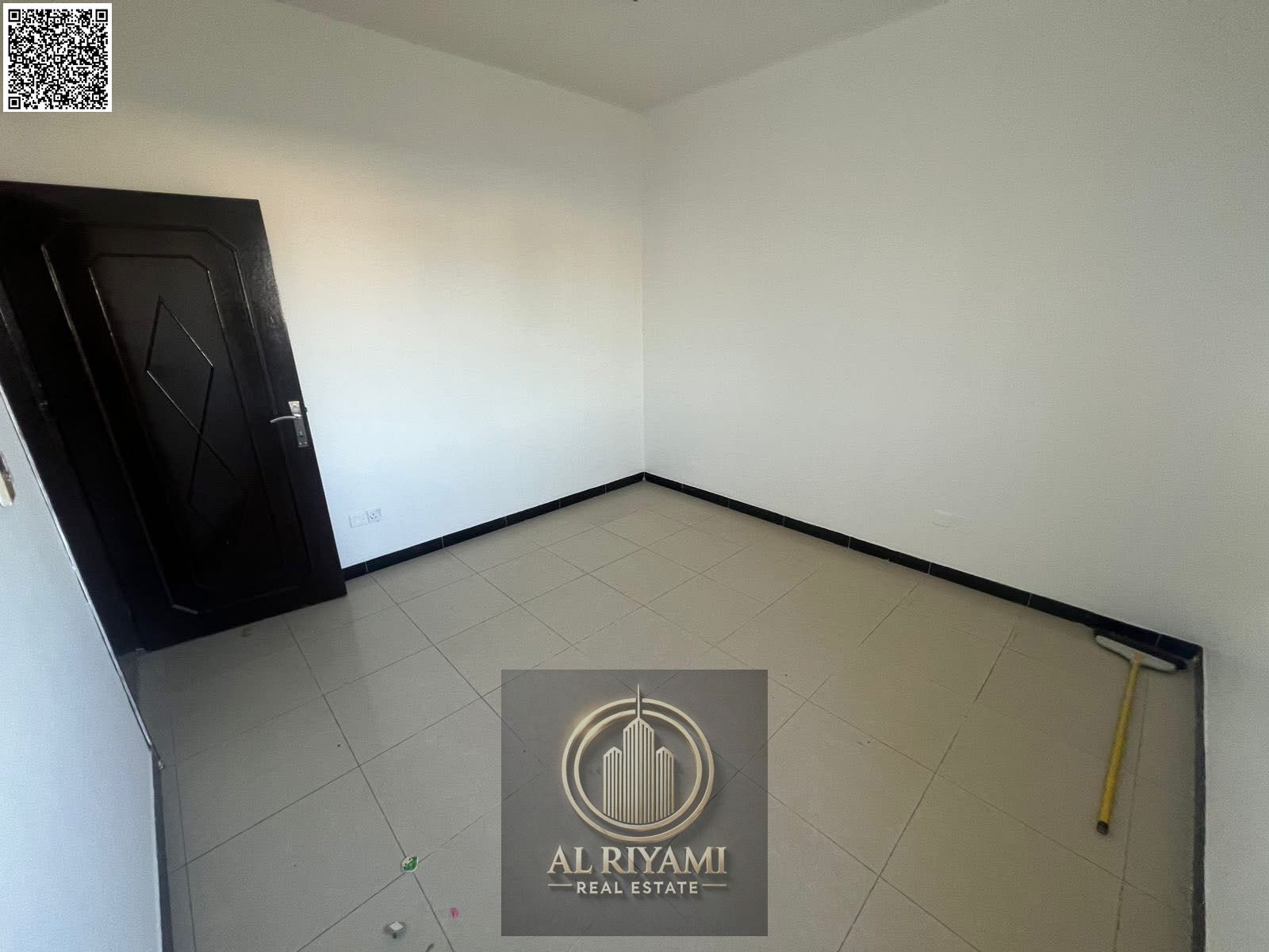 One-bedroom apartment for annual rent in Al Rashidiya 1, opposite the fish market