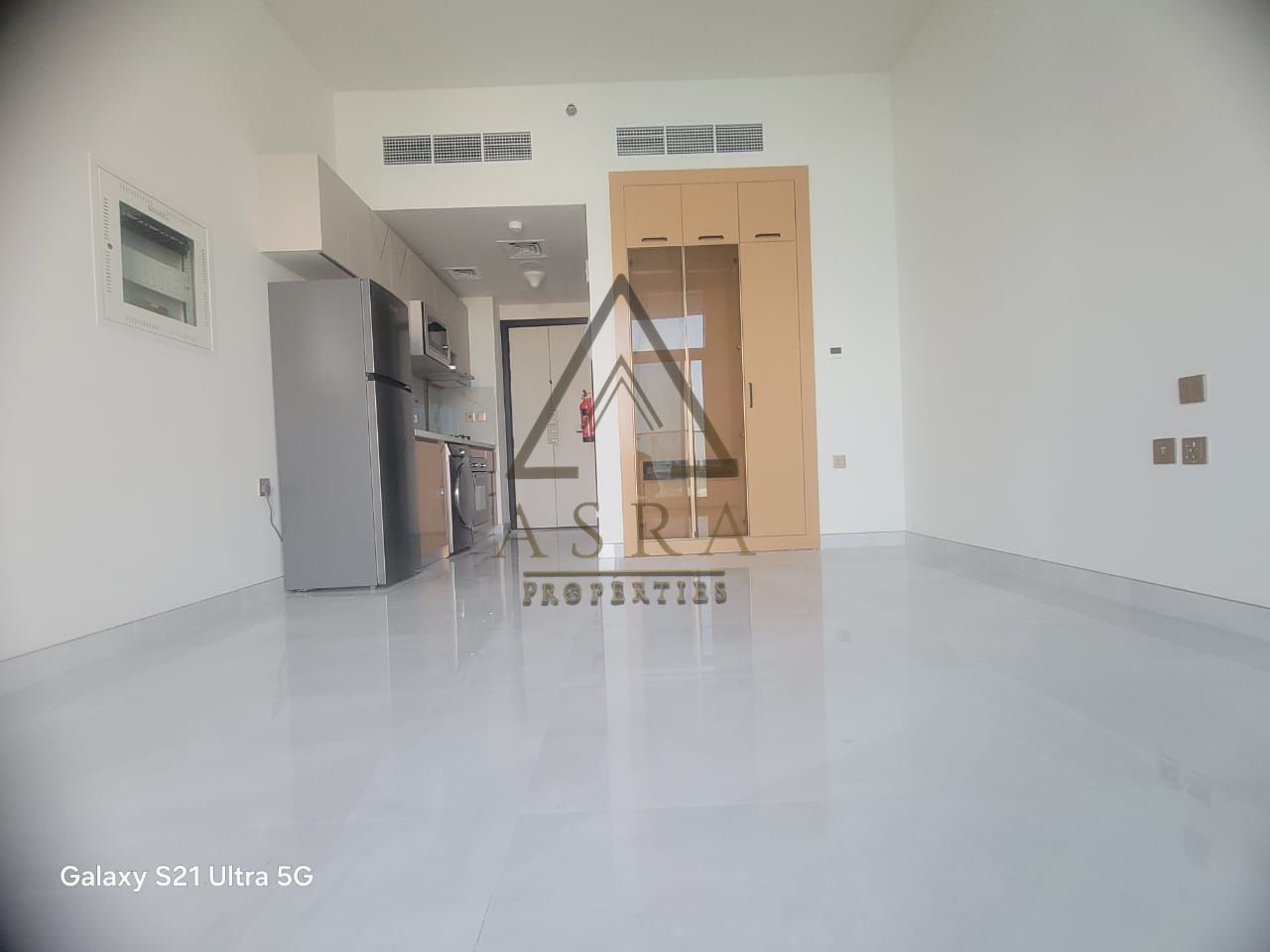 SEMI FURNISH STUDIO FOR RENT BRAND NEW BUILDING