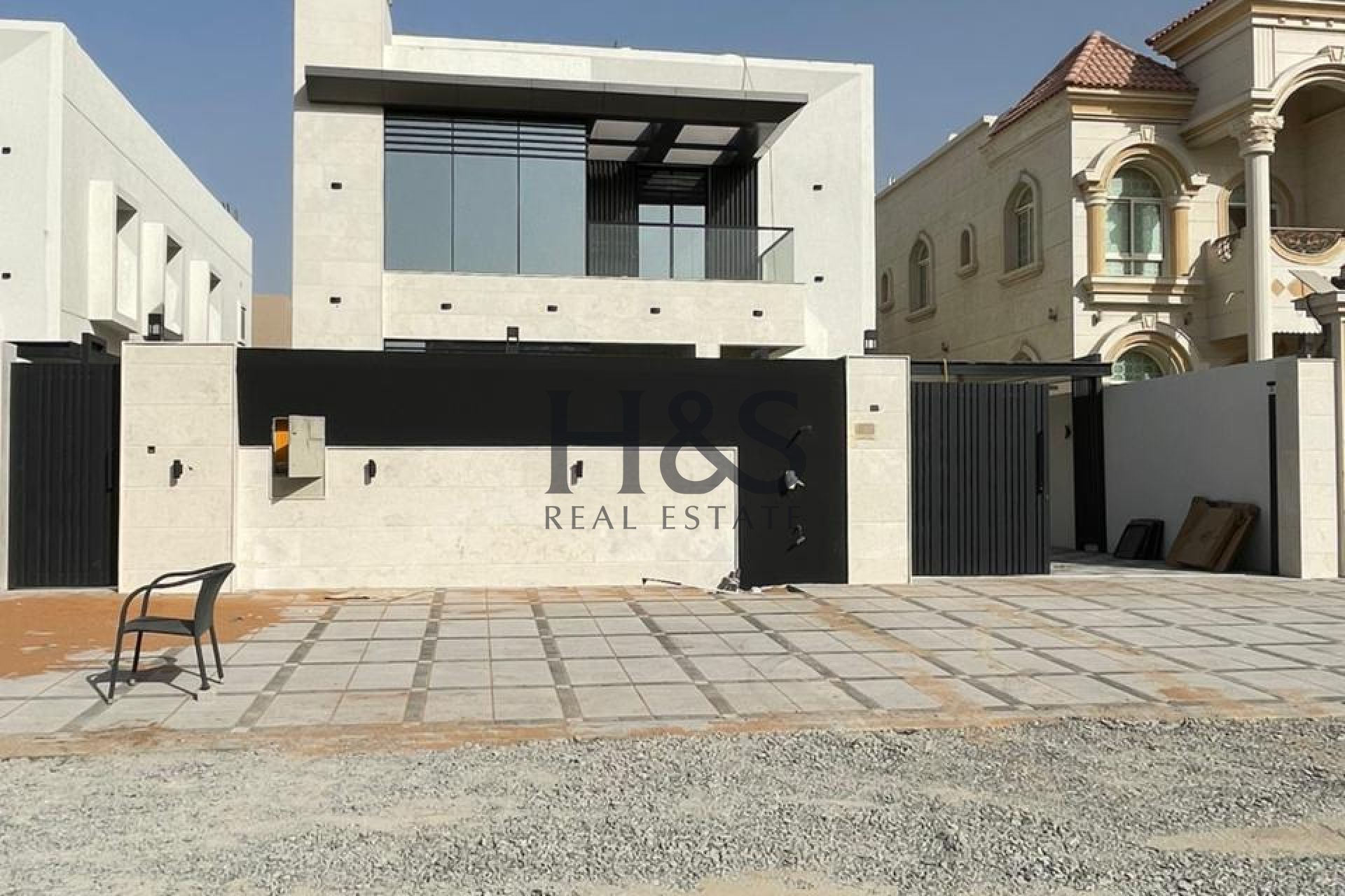 Spacious 5BR Villa | Premium Finishes | Great Location