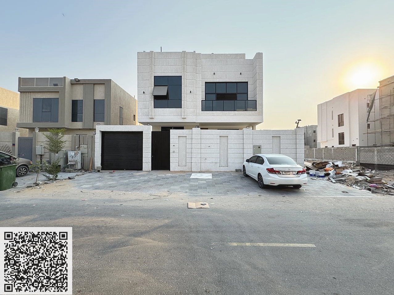 Villa for sale in Al Bahia - Ajman, 5 rooms + Majlis + Hall + Maid's room, including electricity, water and registration fees.