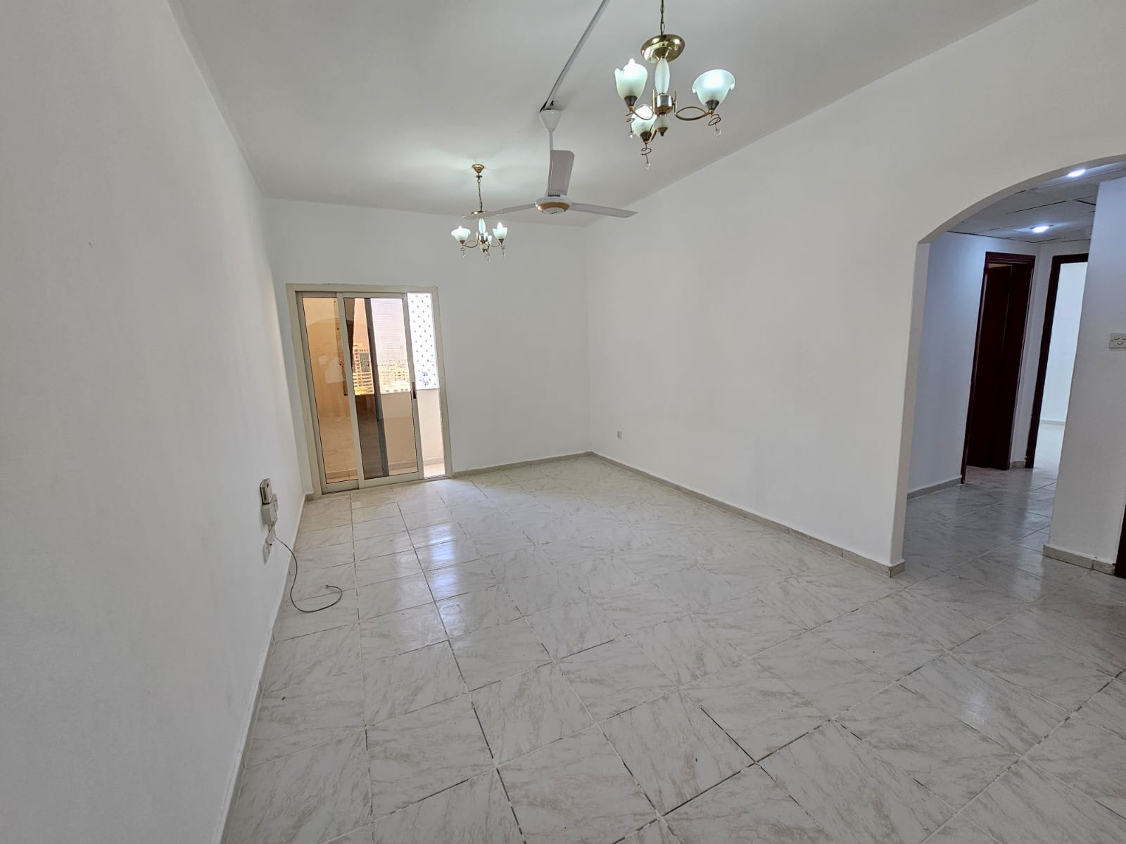 Free gym & pool, balcony with open view, flexible payments, 24/7 maintenance & cleaning, easy access to Dubai exit, quiet family-only tower.