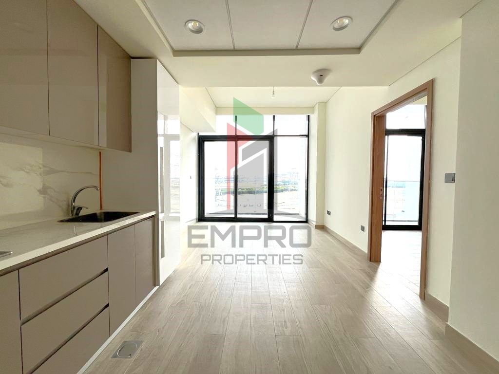 Pool View l Spacious 1BHK,2Baths l Unfurnished