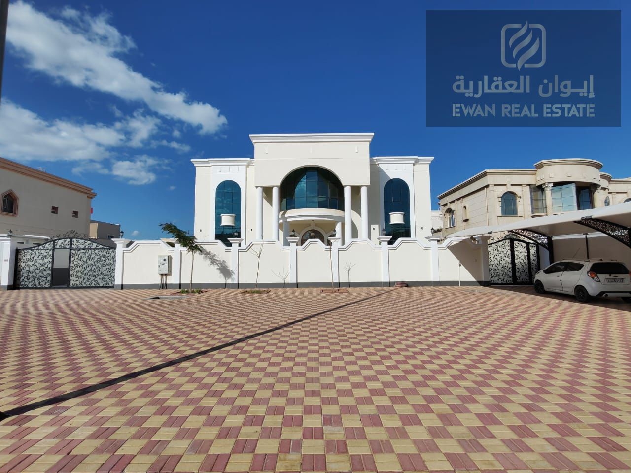 Villa for rent, 7 master bedrooms, with a majlis, living room, maid's room, and laundry room.