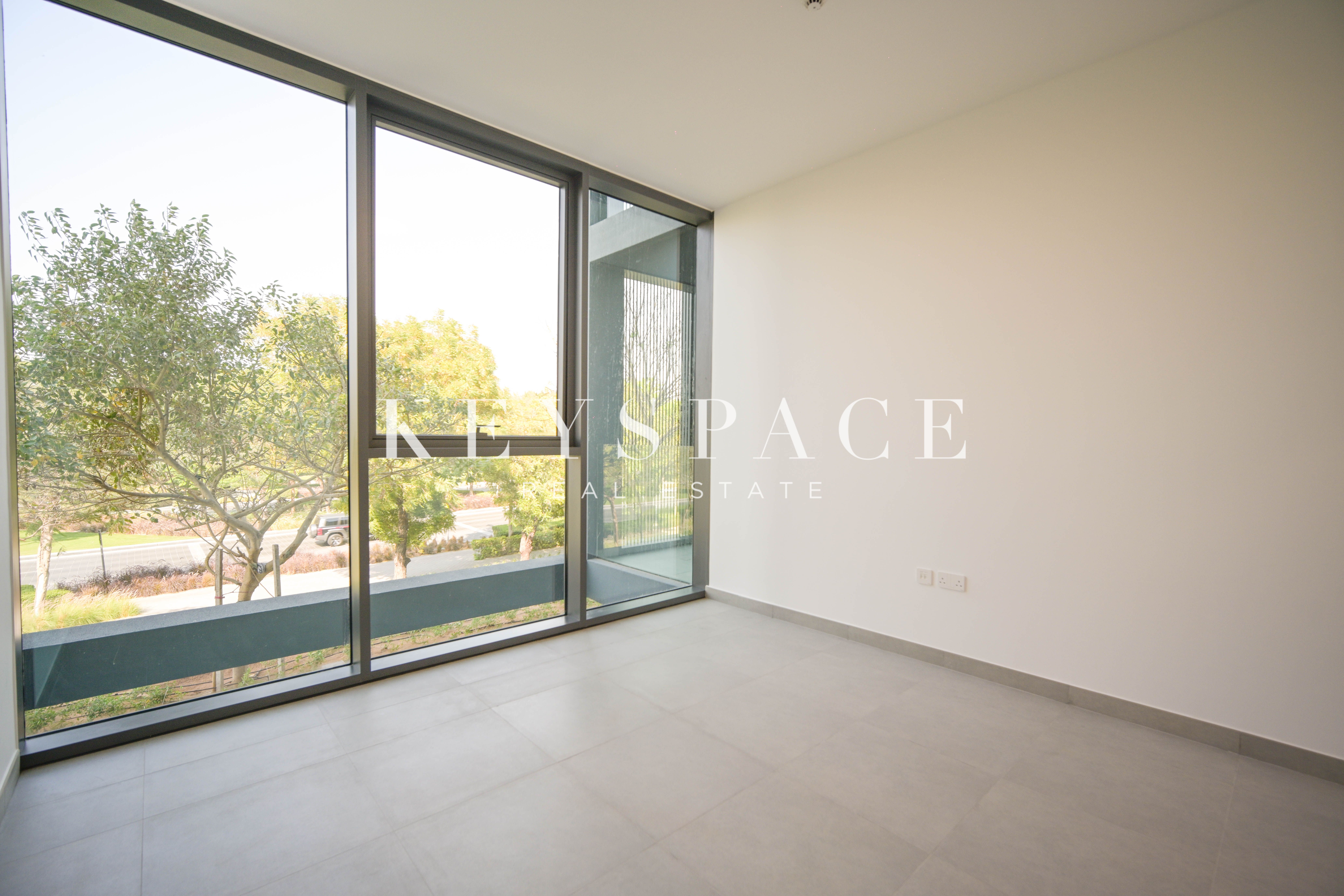 Sleek Contemporary Interiors | Access to Full Community Amenities | Resale