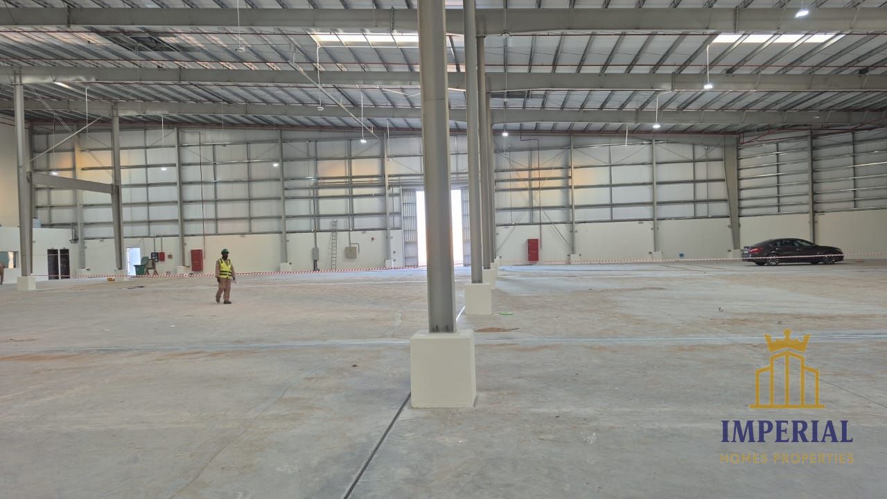Warehouse for rent in Umm Al Thu'ub area, Umm Al Quwain, at the lowest price per square foot.
