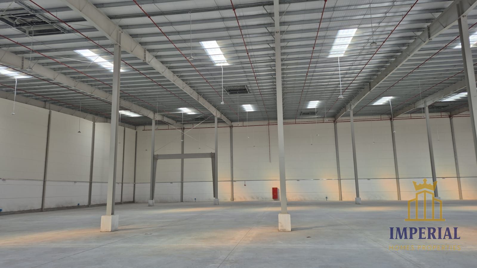Warehouse for rent in Umm Al Thu'ub area, Umm Al Quwain, at the lowest price per square foot.