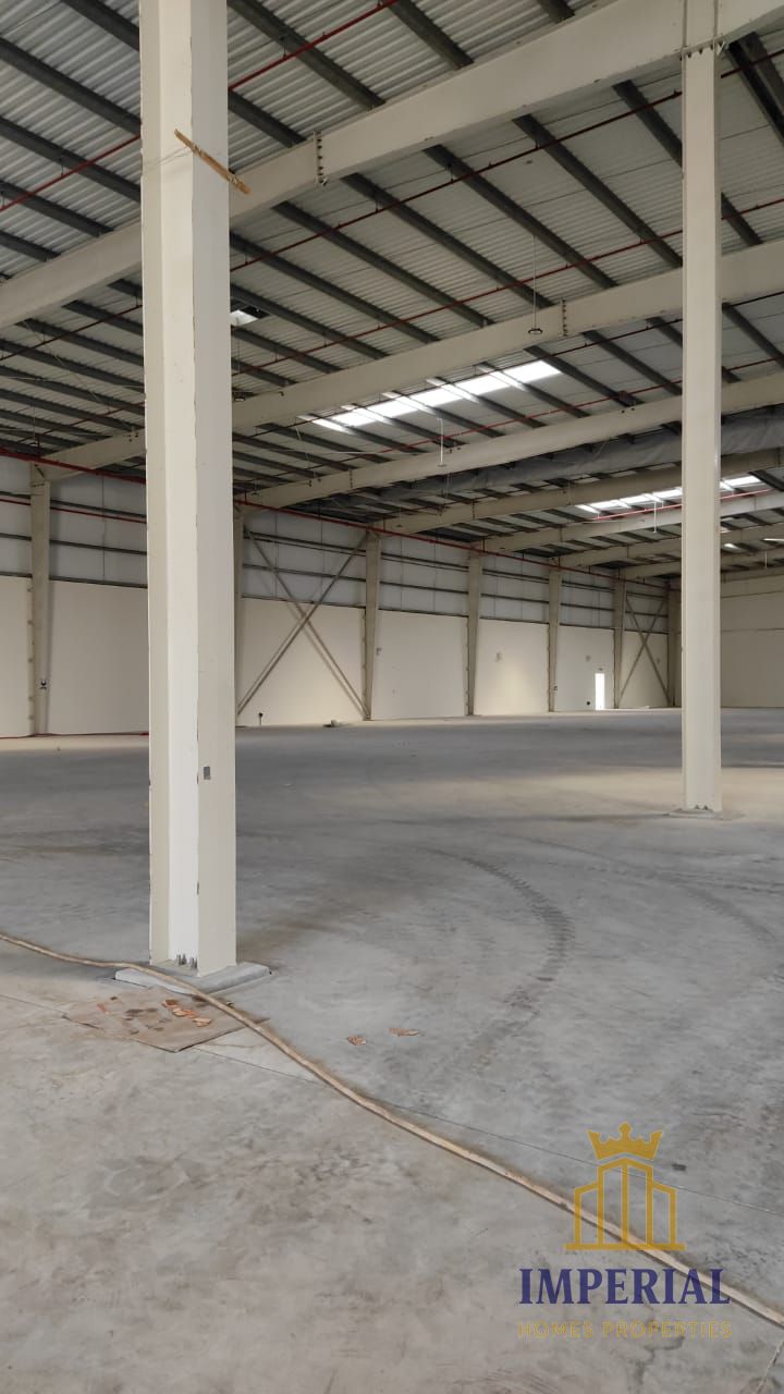 Discover an exceptional warehouse opportunity in the strategic location of Umm Al Thuoob,