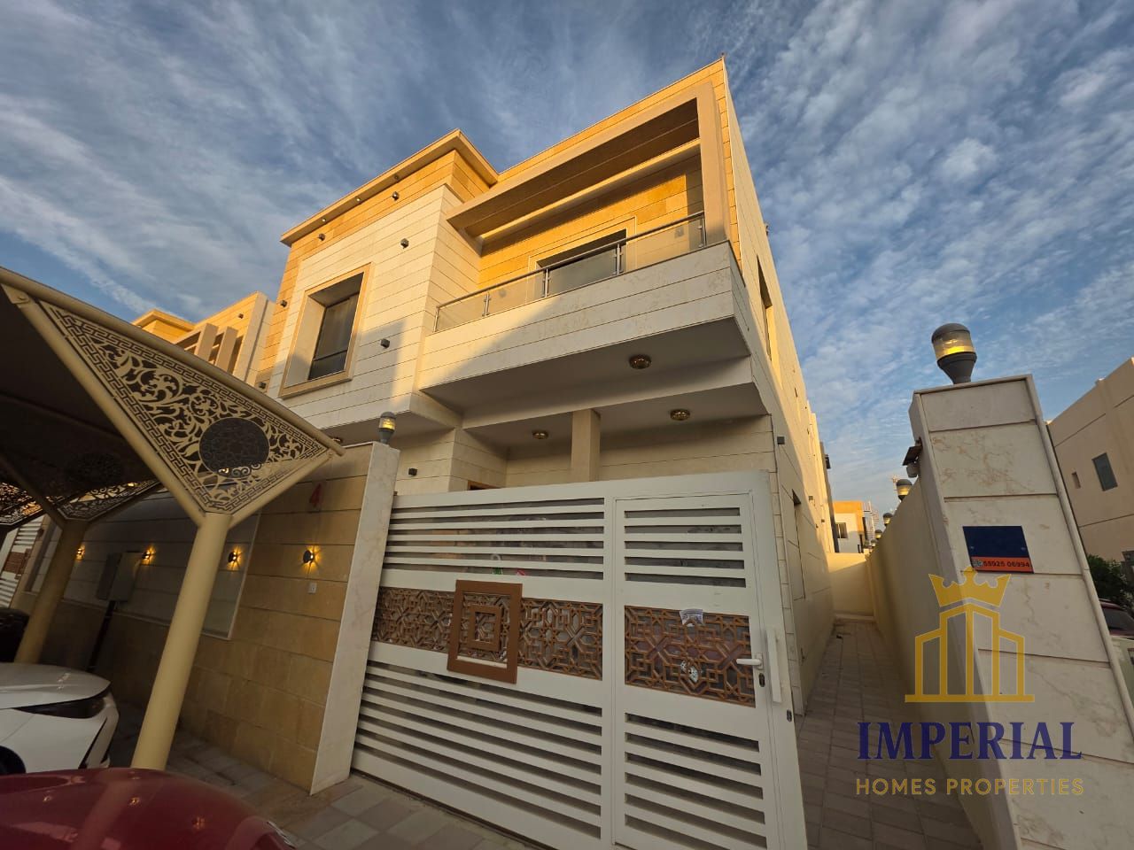 A luxurious, modern villa for sale in Ajman – Al Yasmeen area, one of the most prestigious and modern residential districts.