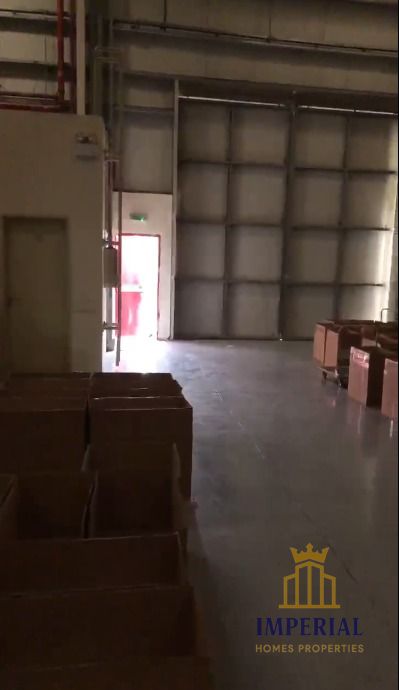 Warehouse for Rent – Umm Al Quwain A well-sized warehouse in a practical location in Umm Al Quwain