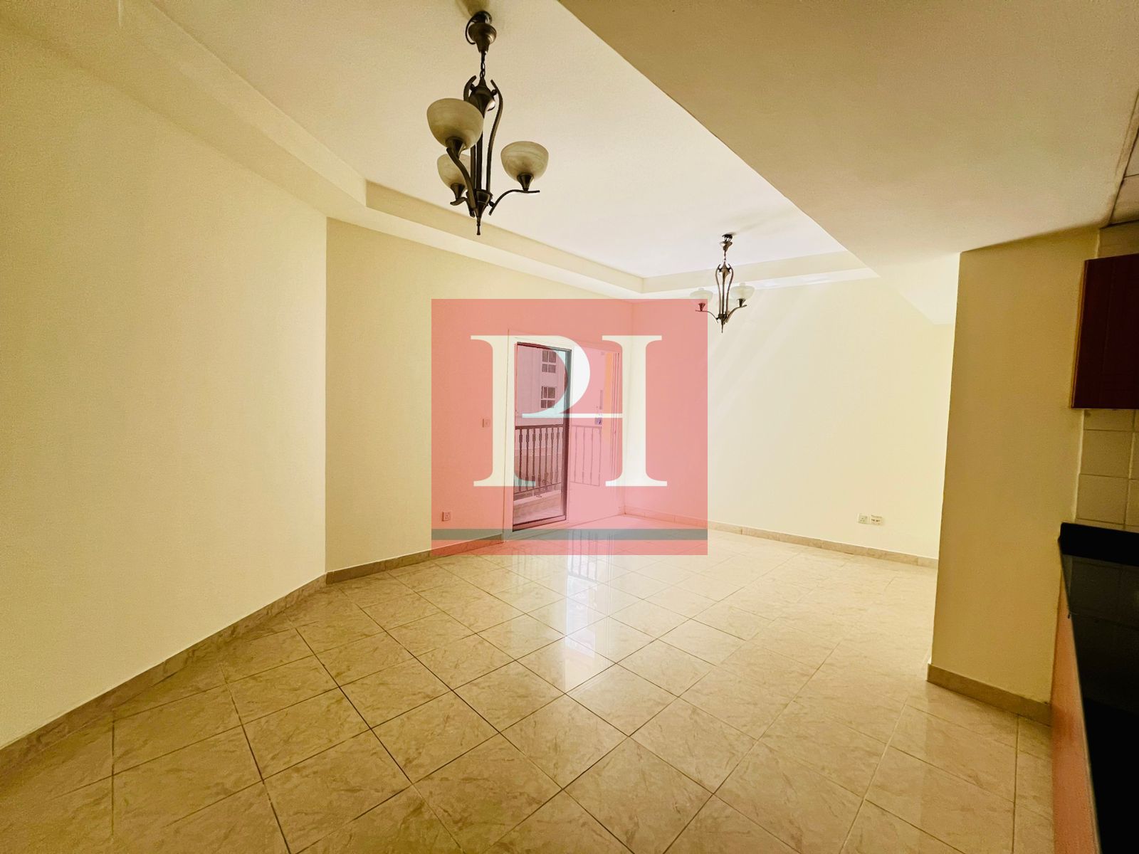 STUDIO AT AFFORDABLE PRICE IN UNIVERSAL APARTMENT