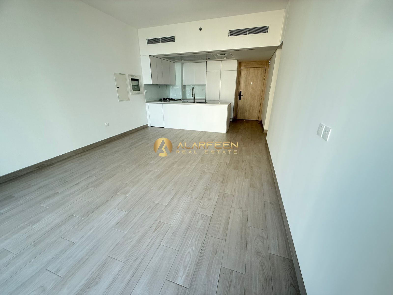 Garden View | High End Quality | 2 Parking Available