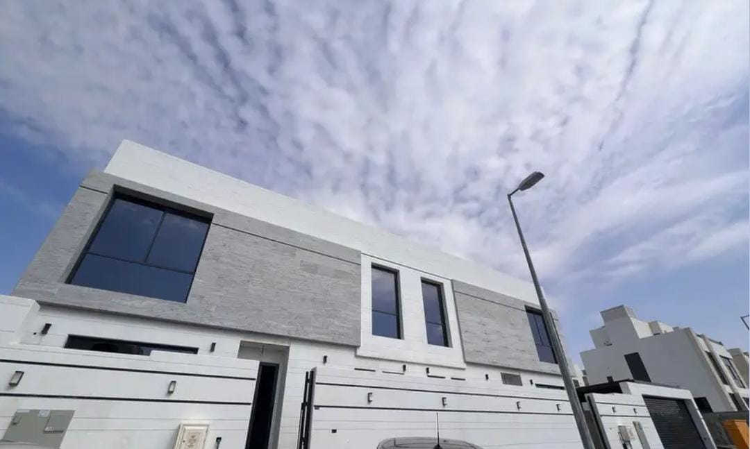 villas for sale in Al Hoshi