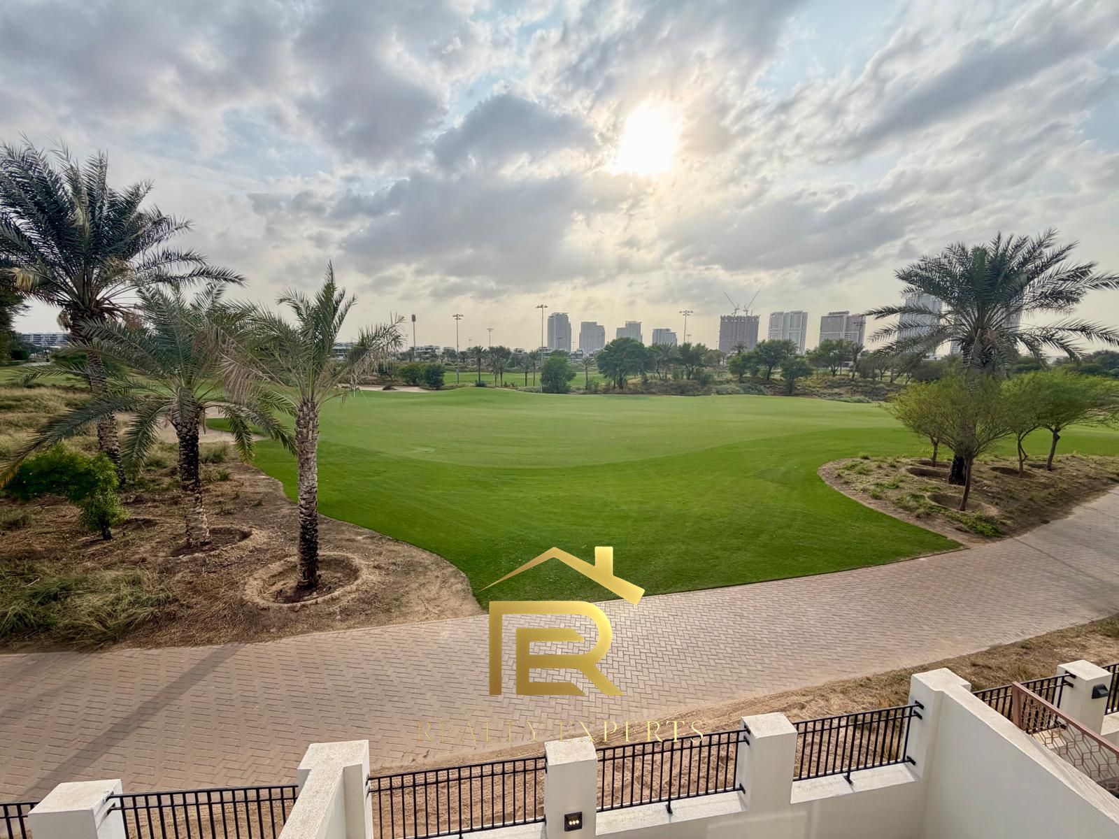 Single Row | Full Golf View | Luxury 4BR Townhouse