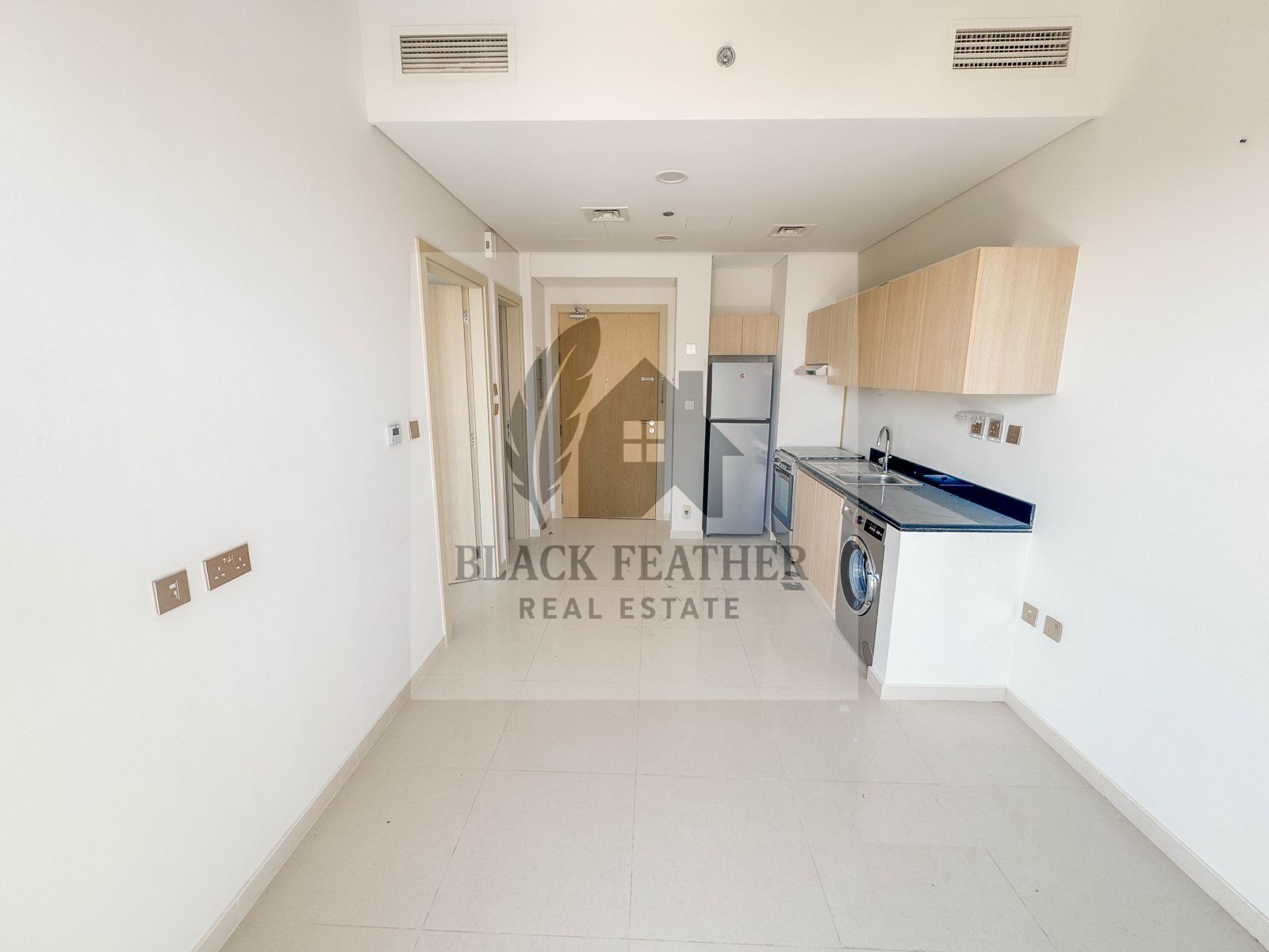 DEAL OF THE DAY | SEMI FURNISHED | POOL VIEW | VECANT