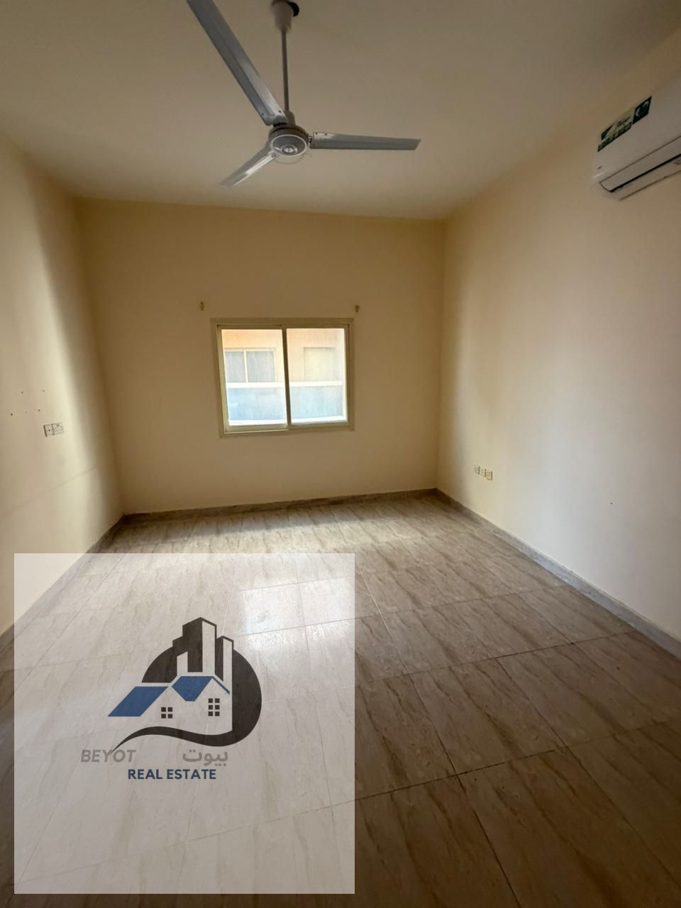 One bedroom and living room apartment for annual rent in Al-Aliya area.