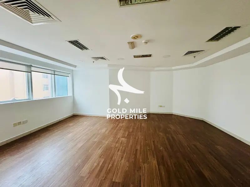 Chiller Free || Fully Fitted || Attached Bath & Pantry || Prime Location