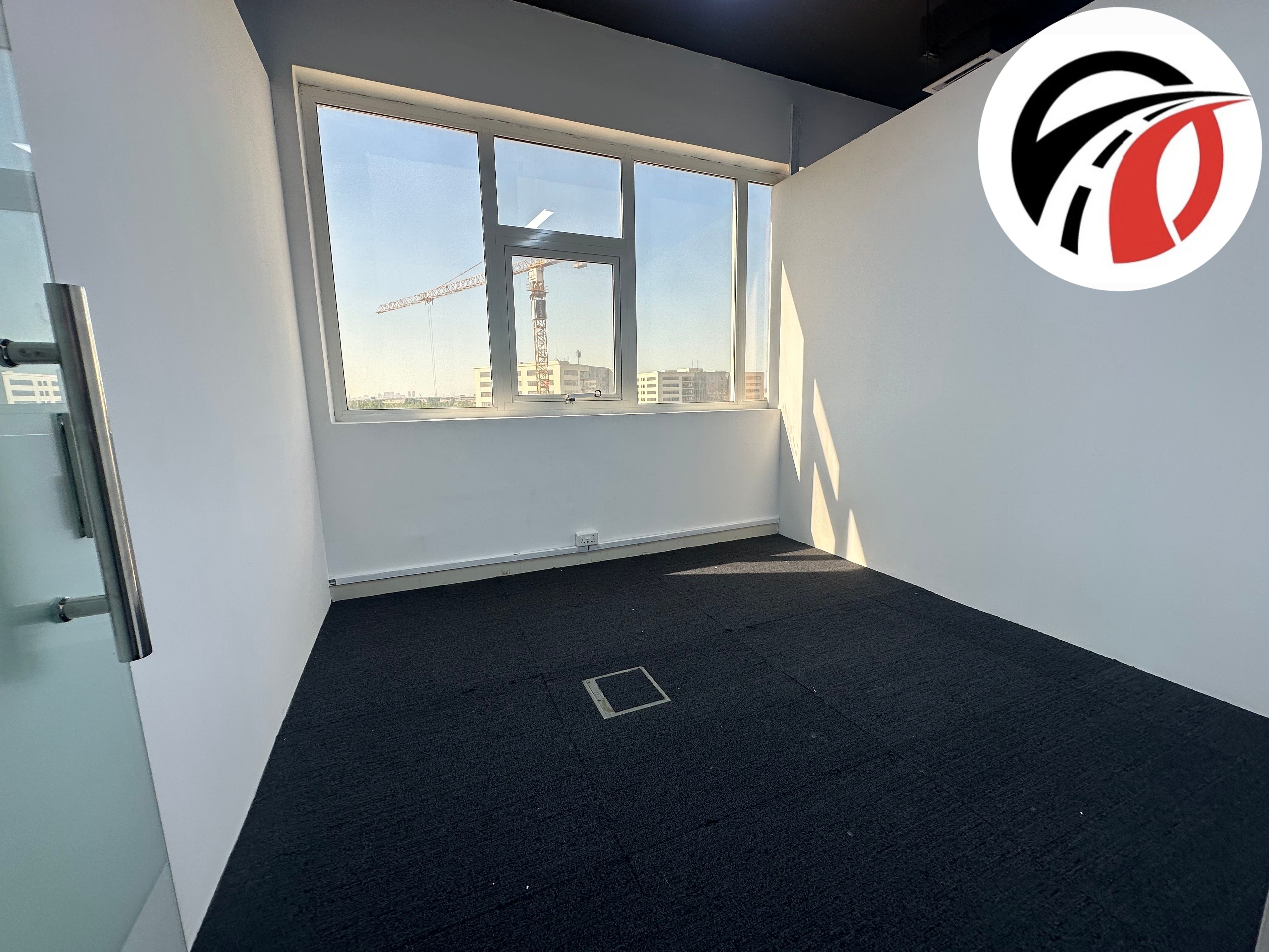 Ready to move business center /good location/cheaper price/like 200 sqft/just in 27k