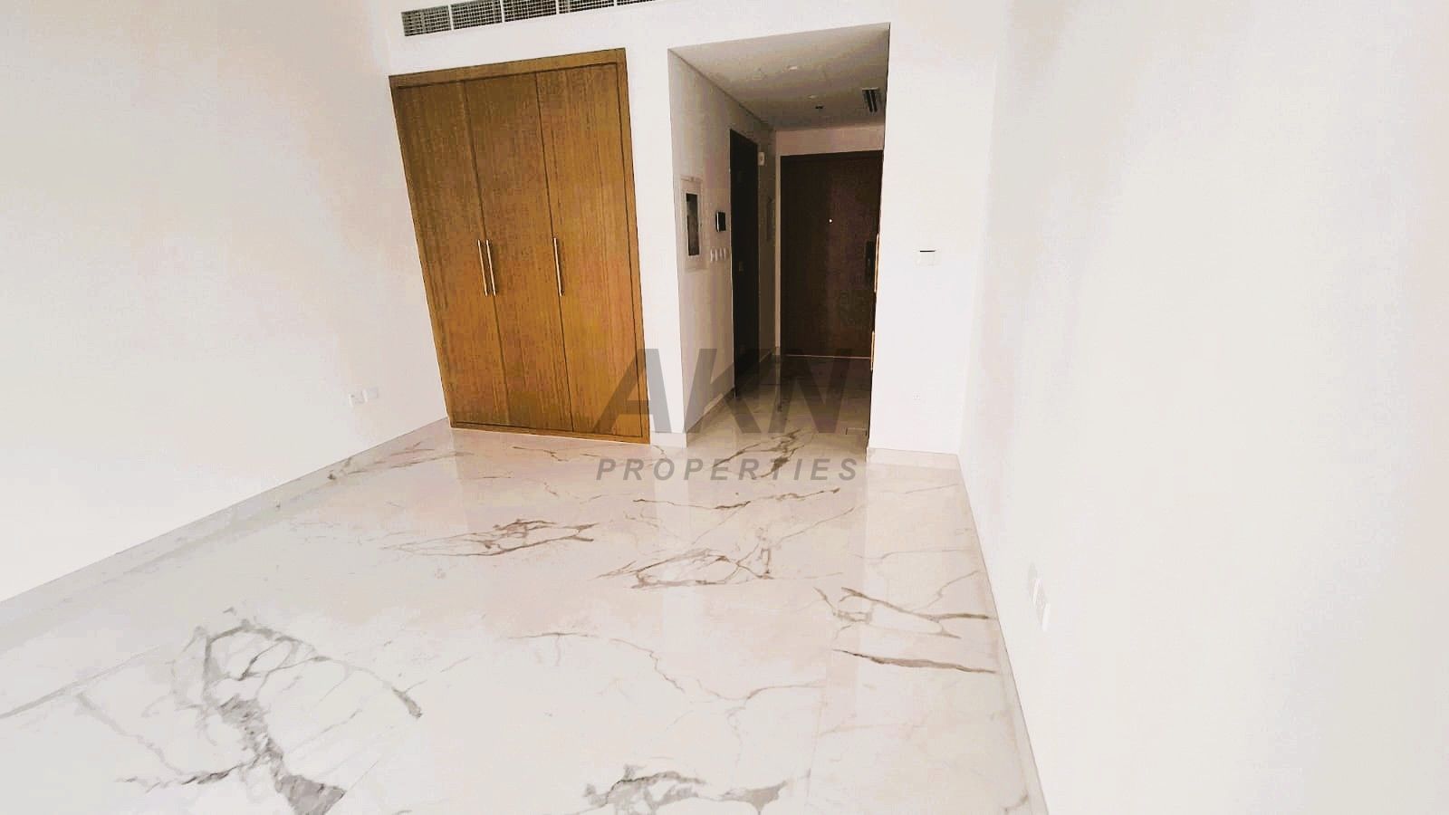 Spacious Studio | Prime Location | Rented