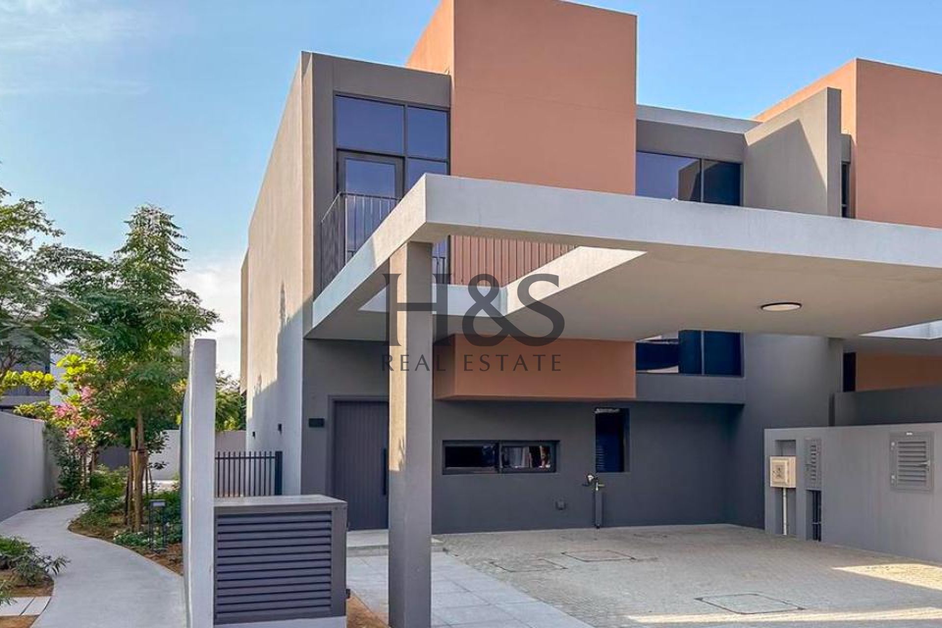 Modern 3BR Corner Townhouse | Forest Community | Premium Finishes
