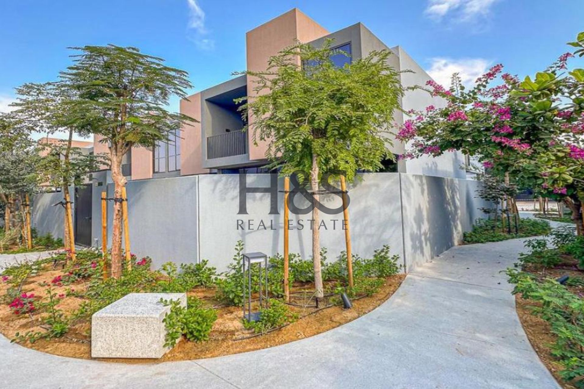 3BR Corner Townhouse | Green Community | High Investment Return