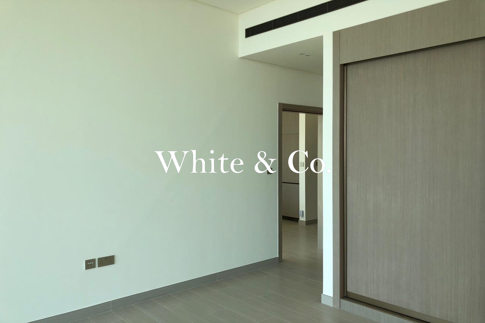 SMART HOME l PRIVATE POOL l BRAND NEW 1BR