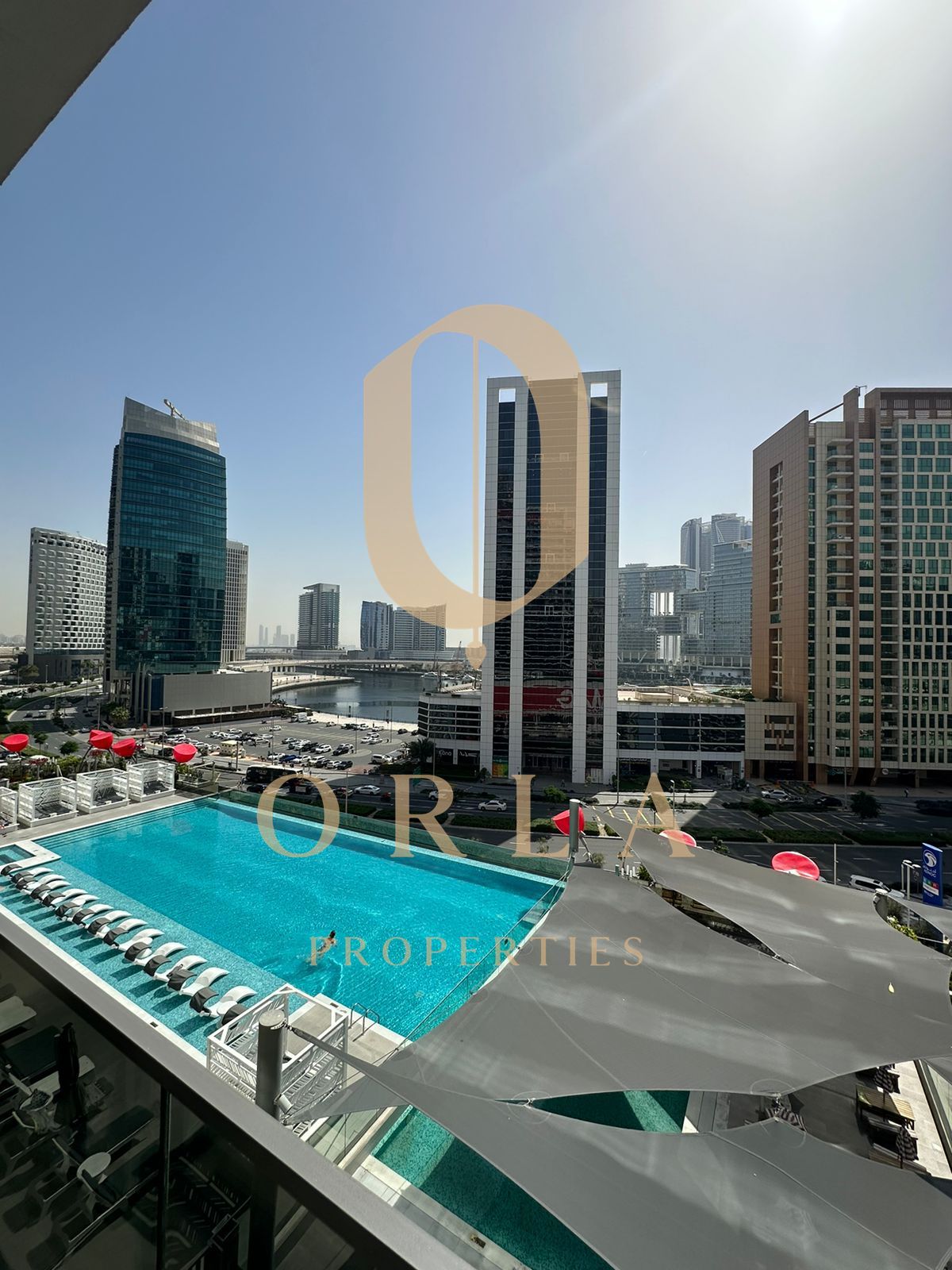 Fully Furnished | Mid Level | Stunning Canal View
