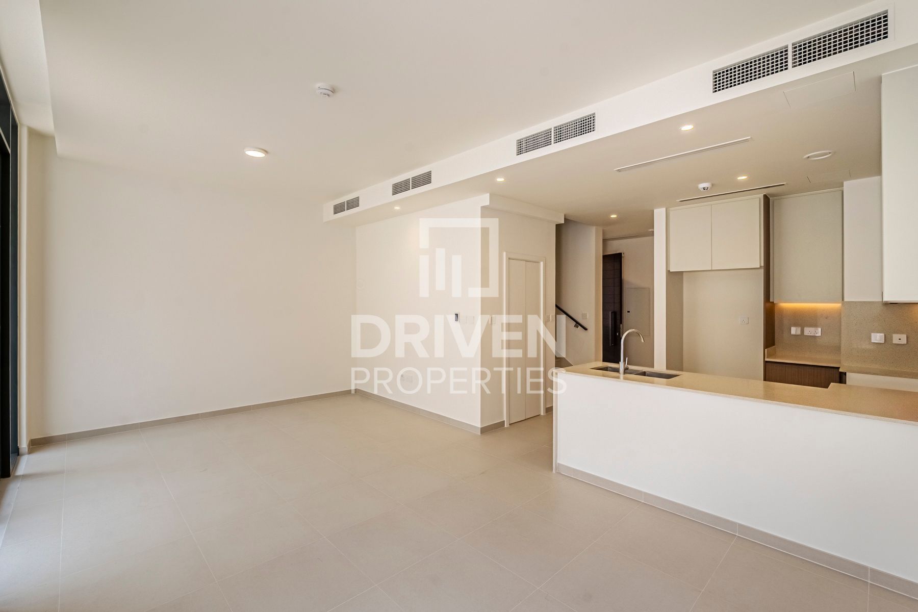 Exclusive | Stunning Location | Spacious Layout