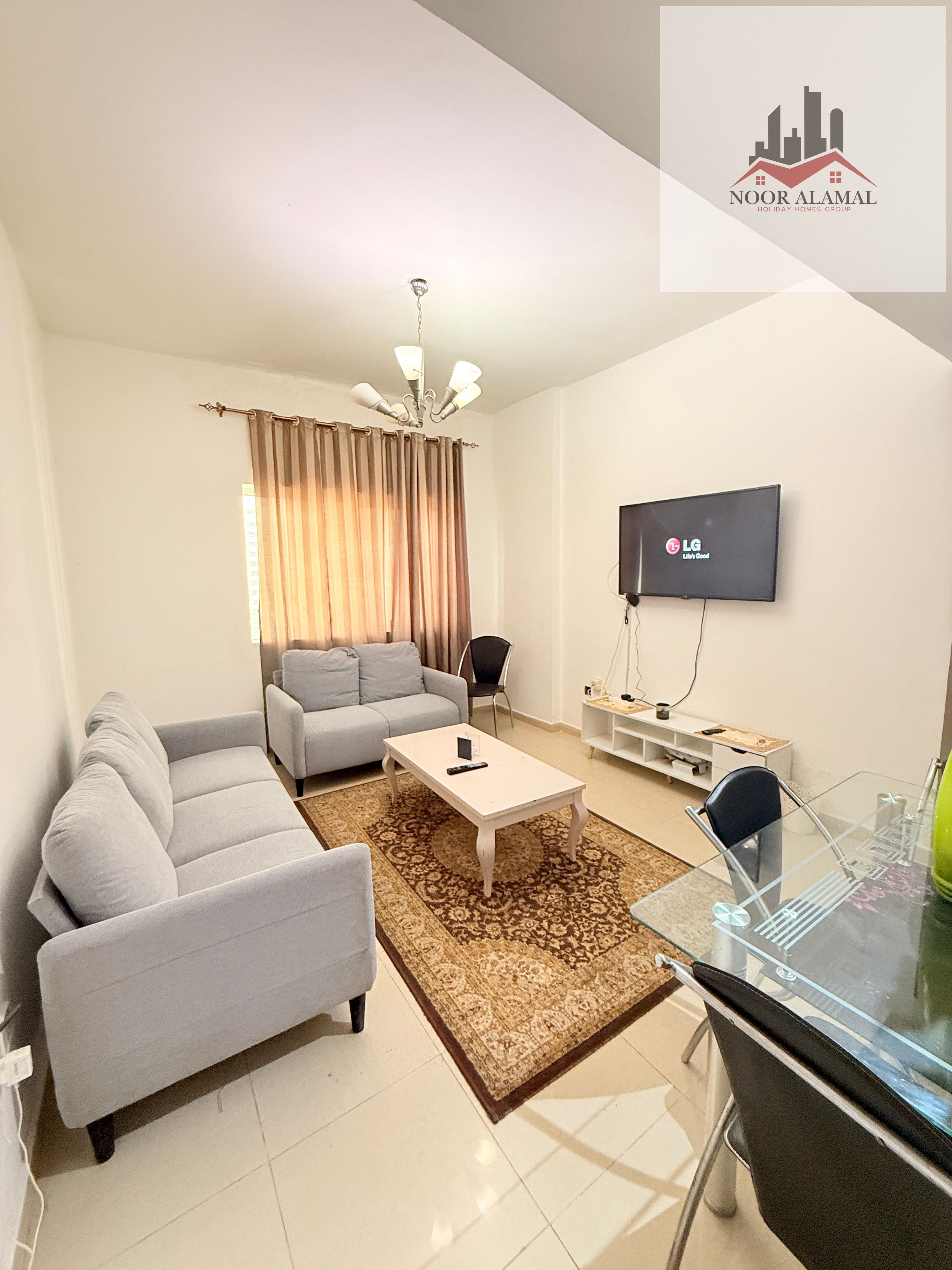 Sharjah, Al Khan. Behind Afamia. One bedroom, living room, kitchen, and bathroom. Price: 4000 AED, including internet only.