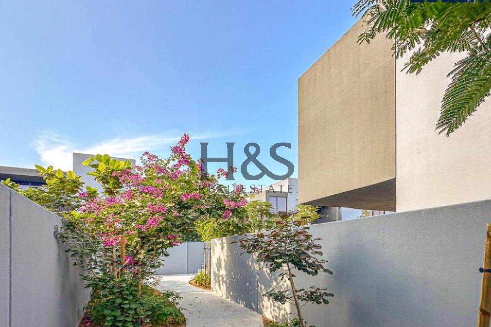 Corner 3BR Townhouse | Forest Living | Strong ROI