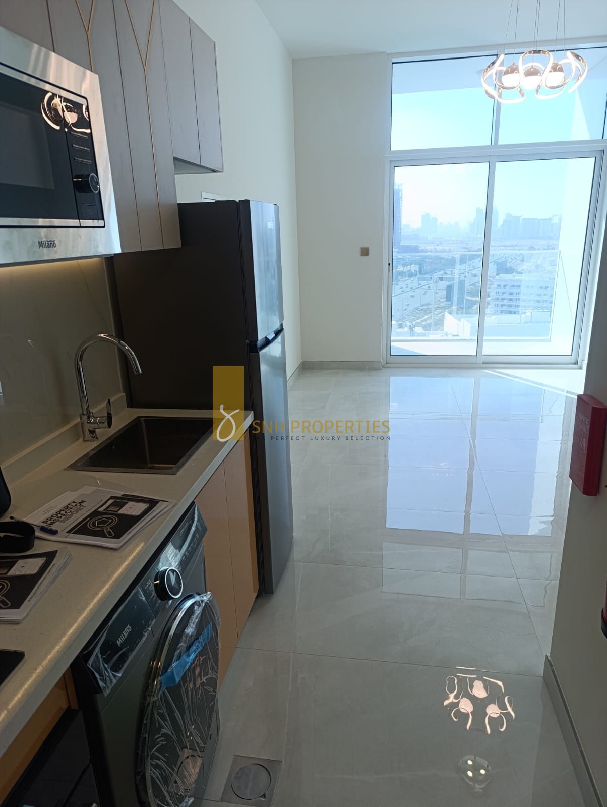 BRAND NEW | SEMI FURNISHED | 6 CHEQUES