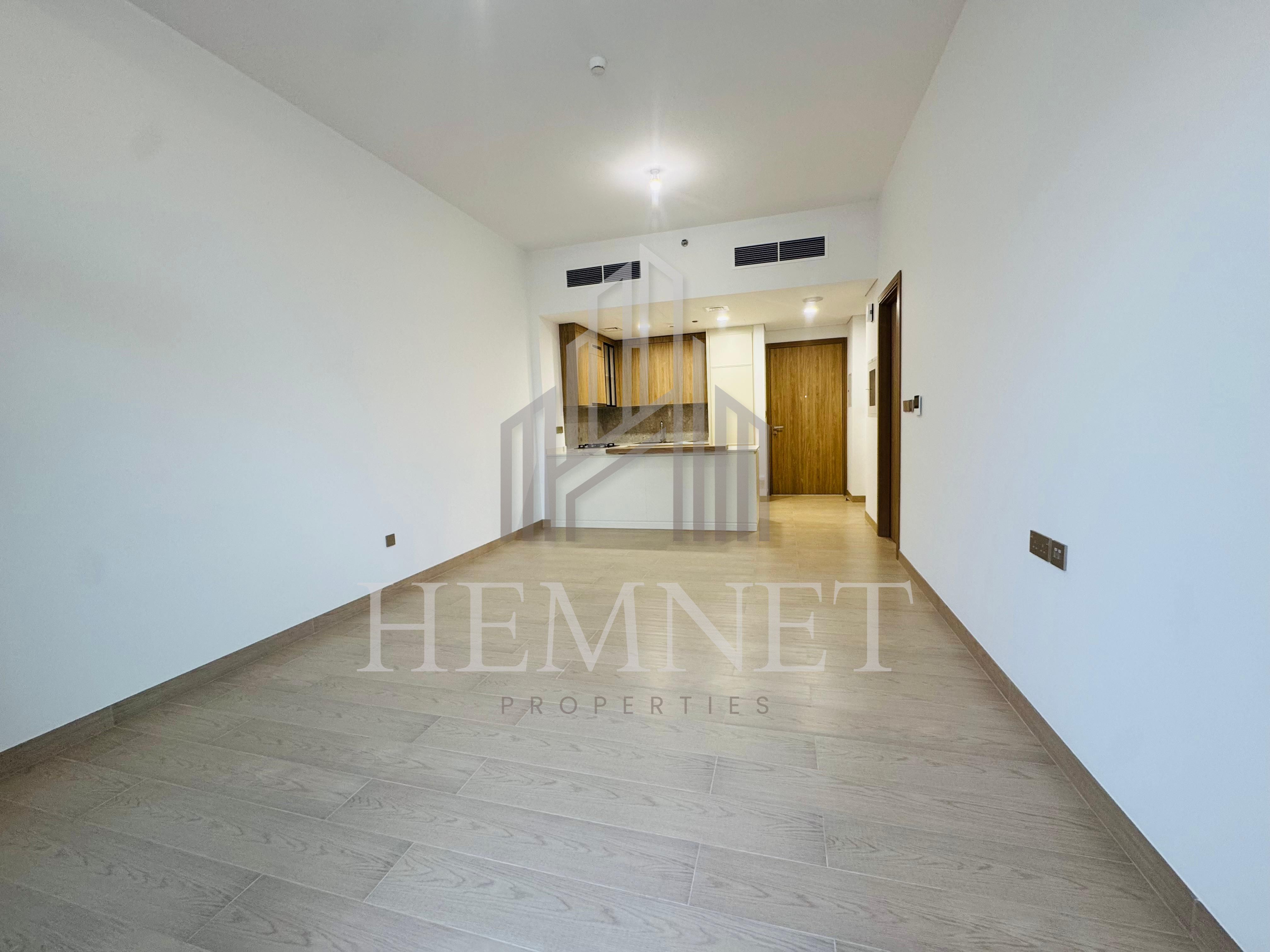 Multiple Payments | Vacant | Garden View