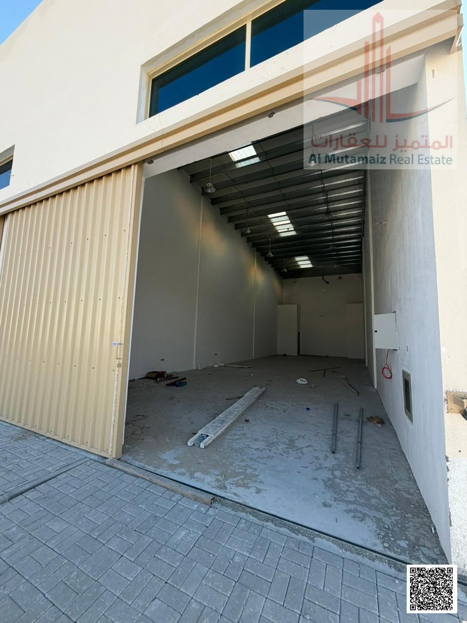 Warehouses for rent Each warehouse is 2940 sq ft including the mezzanine Electricity: 22 kW, 3 phasing