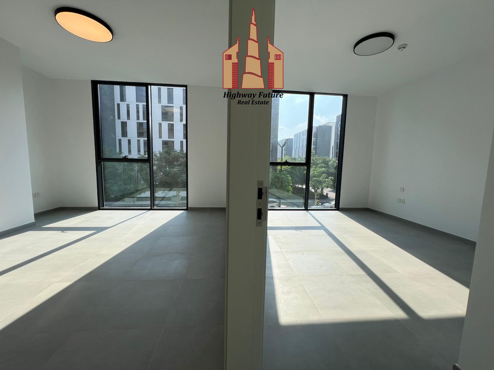 Hot Offer Amazing View 1bhk Semi Close Kitchen in Tiraz Al jada Community