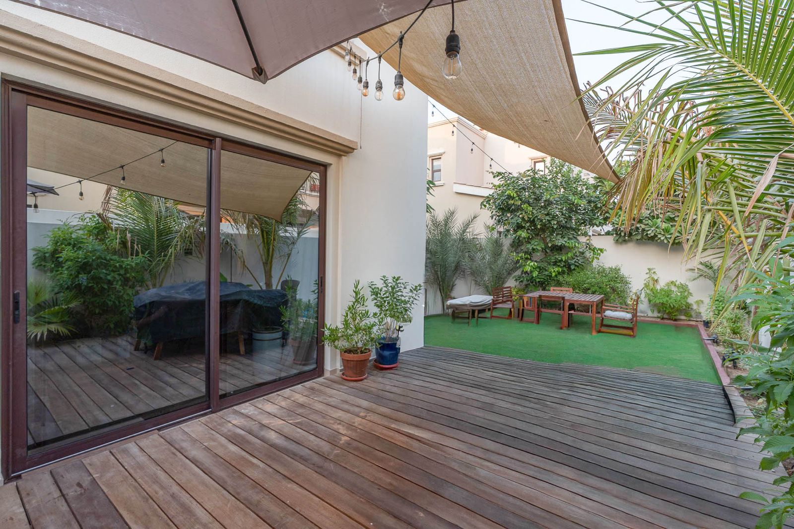 4 BR + Maid | Close to Pool | Corner Unit