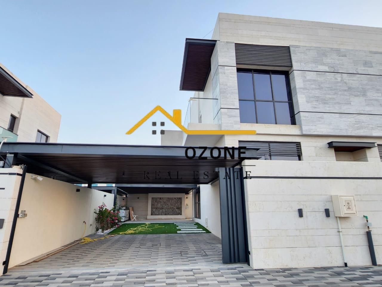 Luxurious 4 Bedrooms Villa\*For Sale in Hoshi