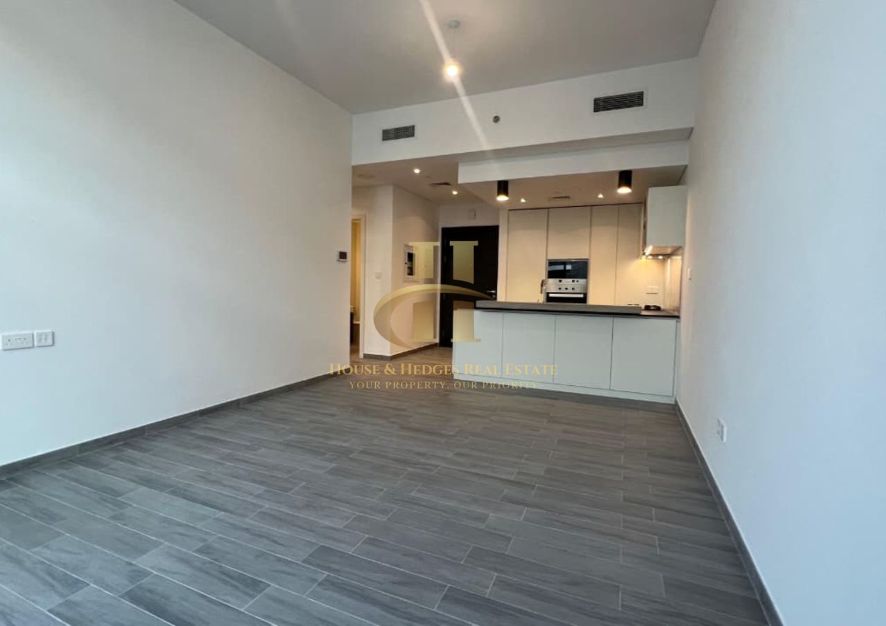 Available Pre-Booking | Fully Fitted Kitchen | Premium Building