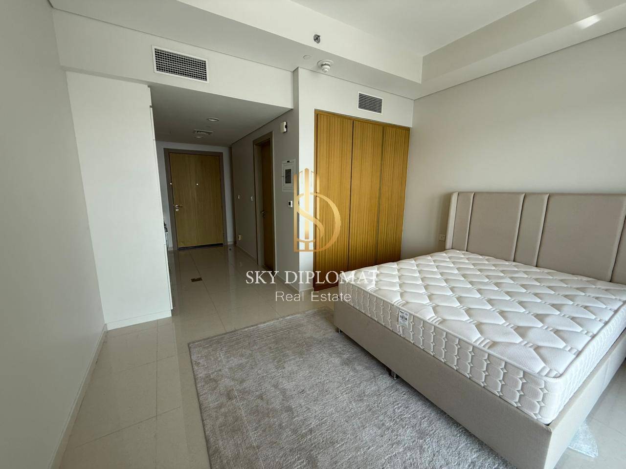 Sea View l Furnished l Prime Location