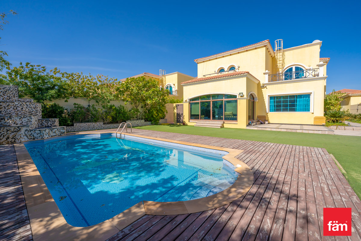 Upgraded Villa with Private Pool & Garden