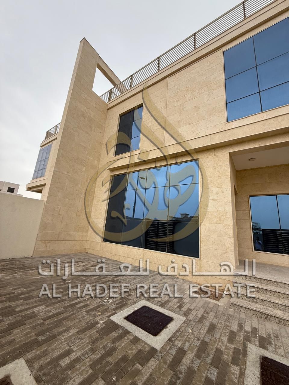 Two Adjoining Villas for Sale in a Prime Location – Sharjah / Al Hooshi A unique investment and residential opportunity to own two adjacent villas on