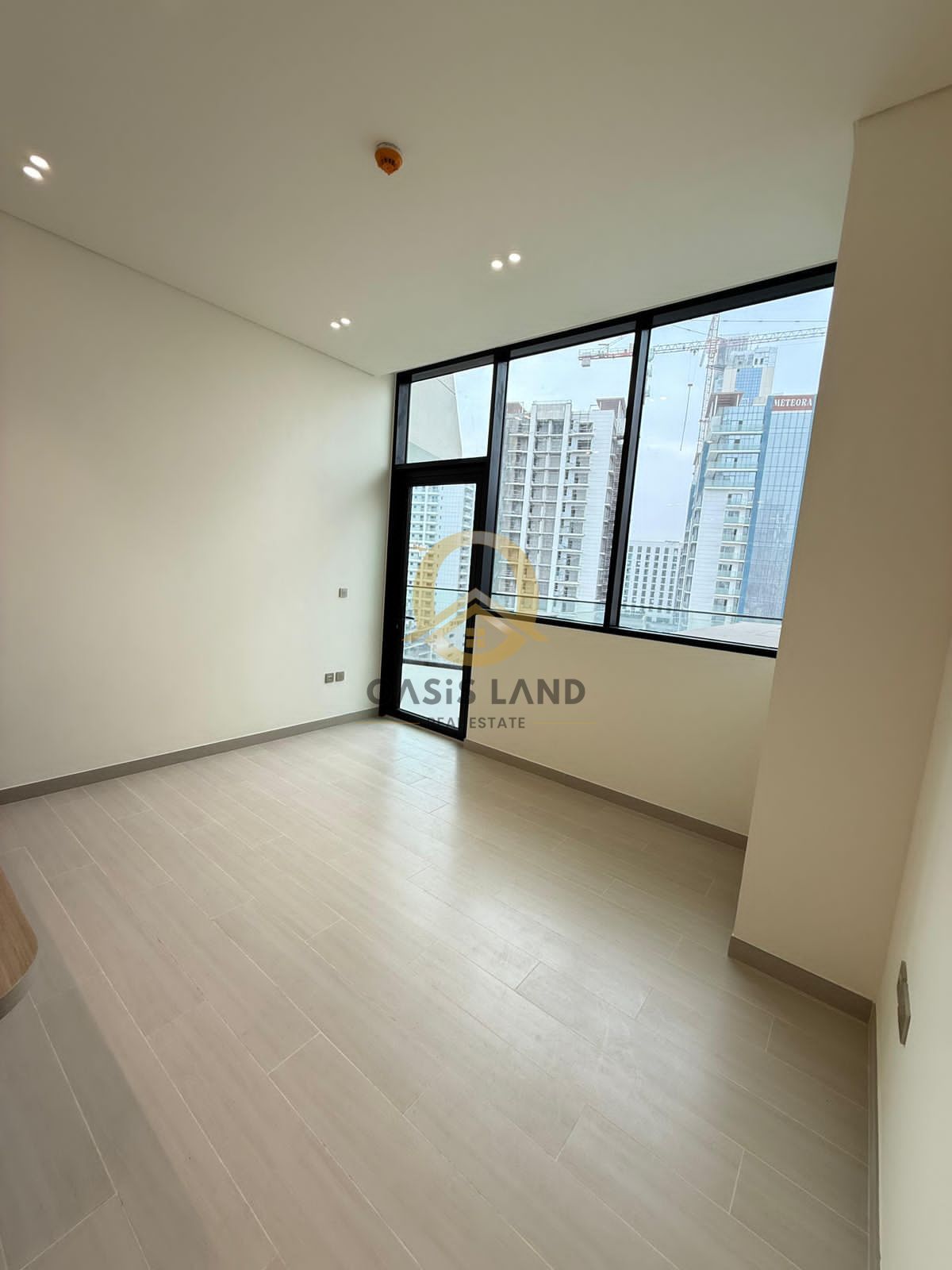 Modern 1BHK for Rent at Binghatti Phantom