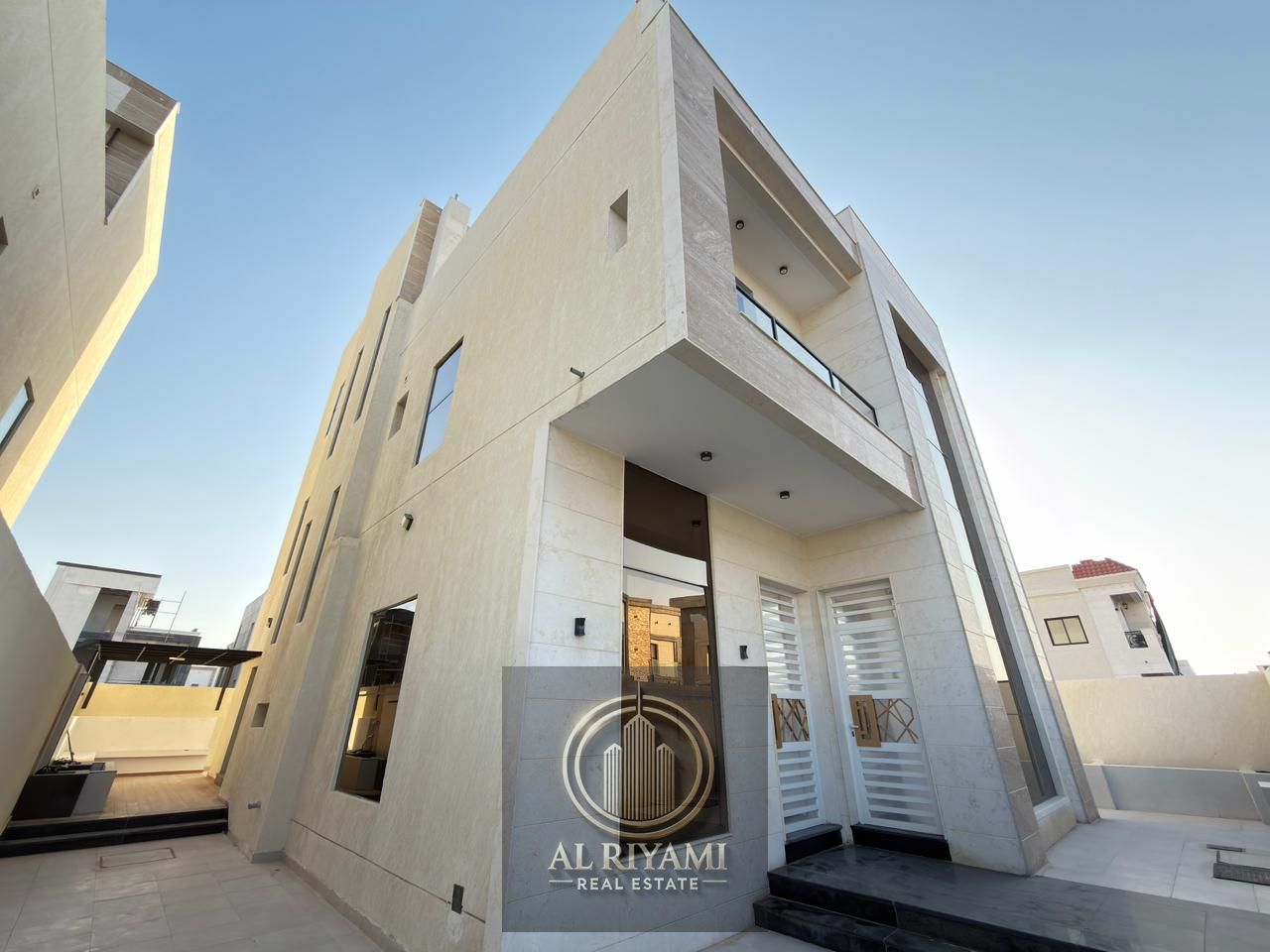 Freehold Luxury Villa for All Nationalities