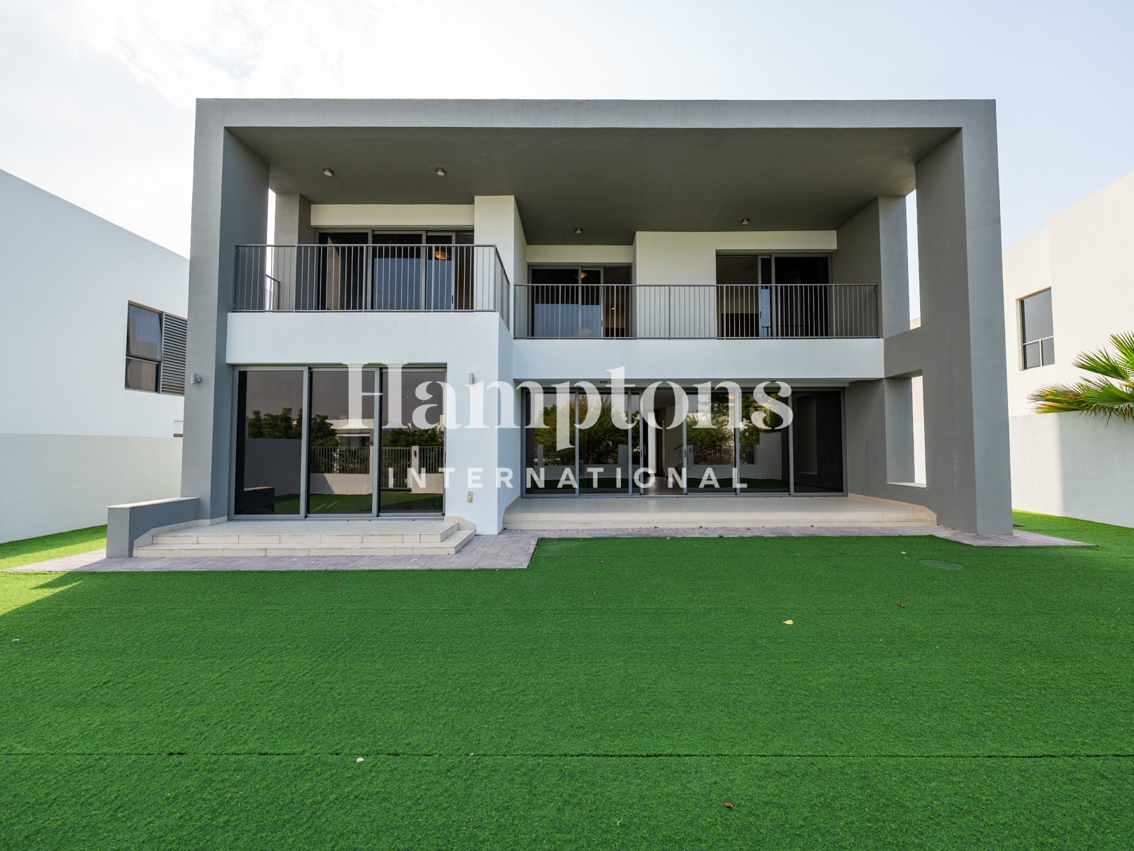 Single Row | Landscaped | Private Garden