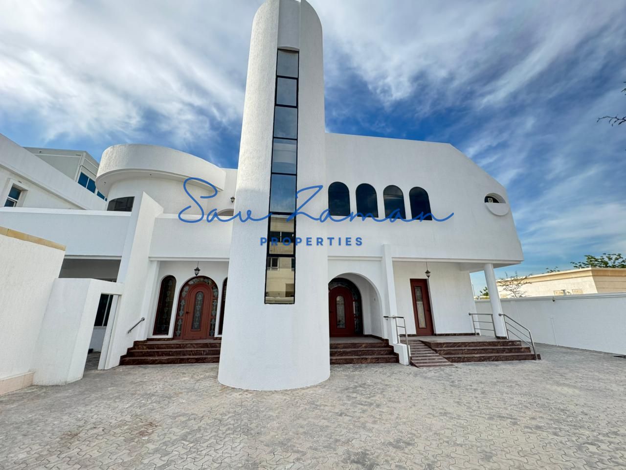 ON THE BEACH 5BR MAIDS DRIVER N-SUITE BATH PRIVATE GARDEN INDEPENDENT VILLA