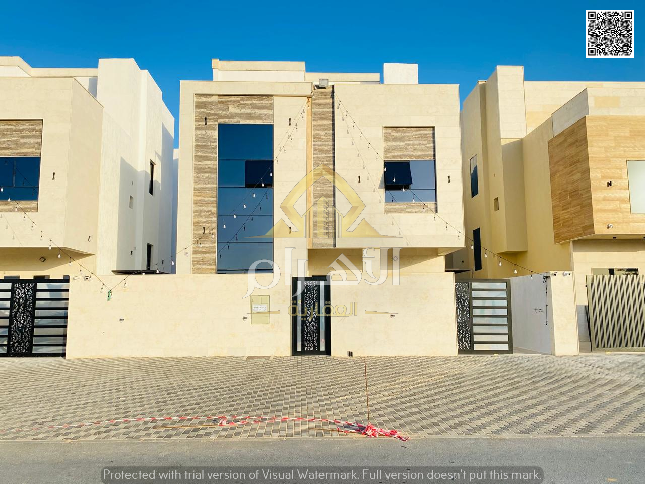 Near the mosque, own the dream villa, two floors and a roof, 7 master bedrooms, freehold ownership for all nationalities, prime location and a rare op