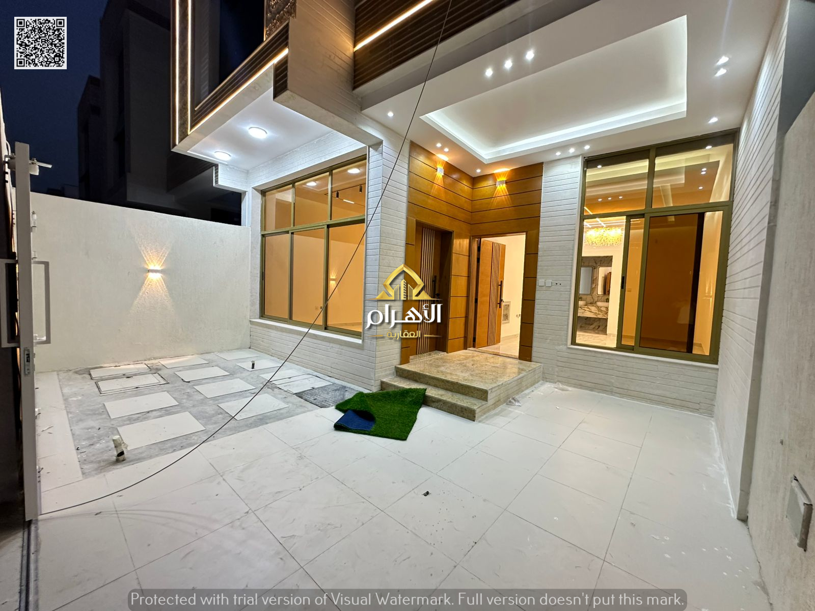 A luxurious, modern villa with a full stone facade, exquisite interior design, and ultra-luxurious hotel-style finishes. Free registration.