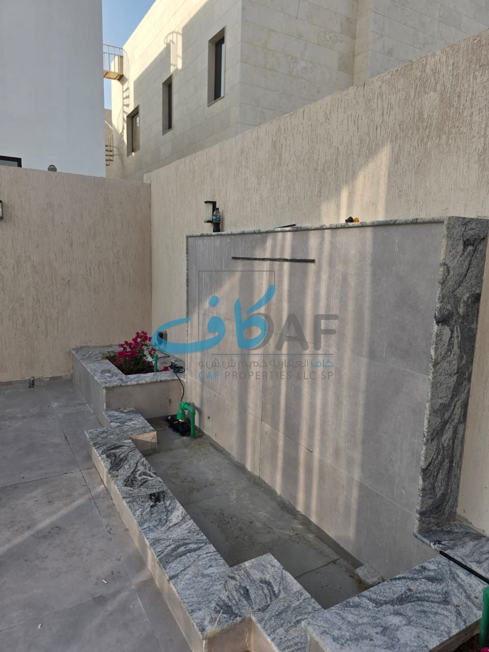 For sale, a two-story villa, the first resident is ready for delivery, with all services connected to the villa